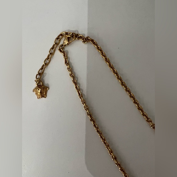 Versace neckless - Picture 5 of 5